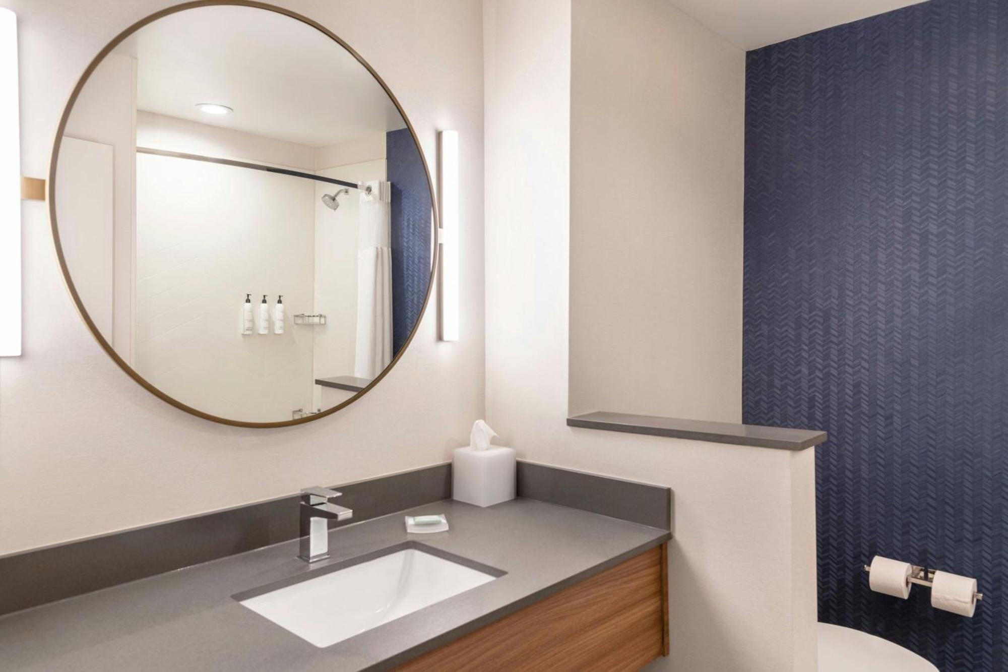 Fairfield By Marriott Inn & Suites Detroit Taylor Luaran gambar
